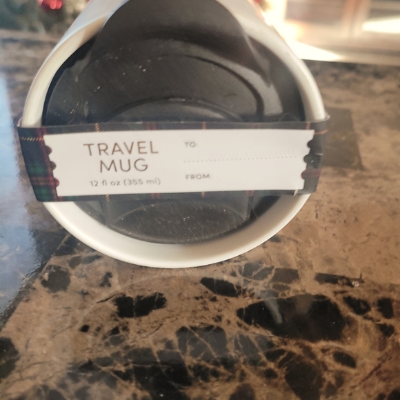 Merry Christmas travel mug - Picture 3 of 3